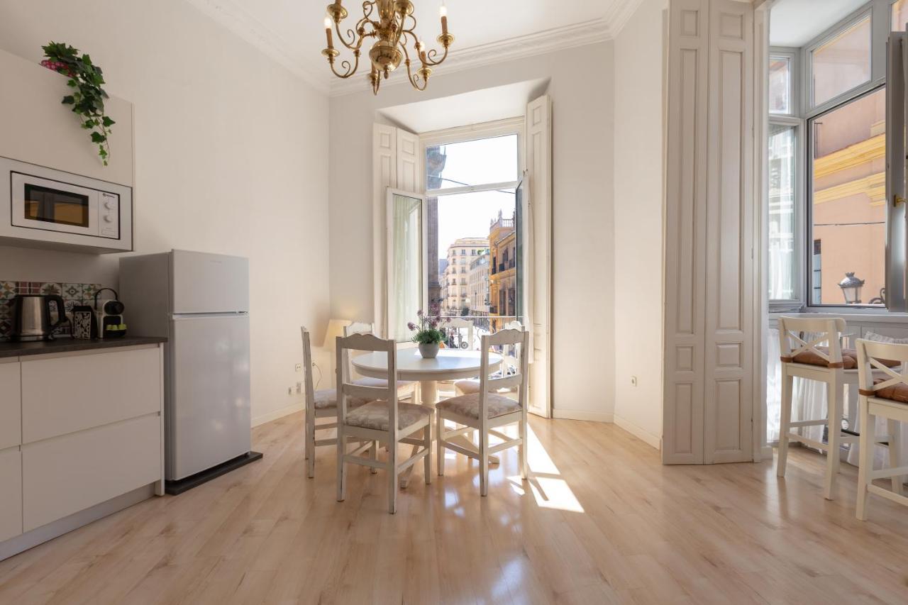 Luminoso Apartamento De Dos Habitaciones Con Vistas A Las Catedral Malaga Luaran gambar